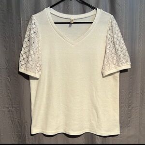Olrik White Lace Sleeve Top